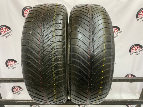 Goodyear Vector 4Seasons 215/60 96H R17