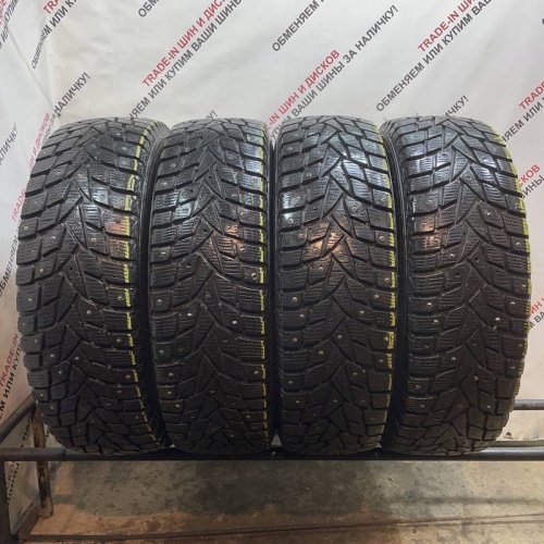 Dunlop Grandtrek Ice 02 R16	215/70