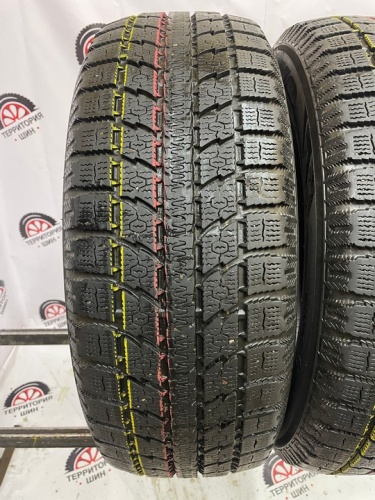 Toyo Observe Gsi-5 R17 235/60 102Q