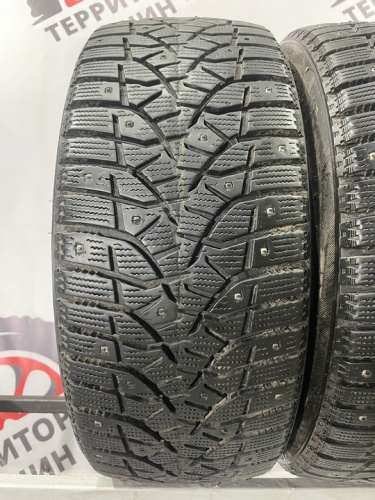 Bridgestone Blizzak Spike-02 R18 225/40