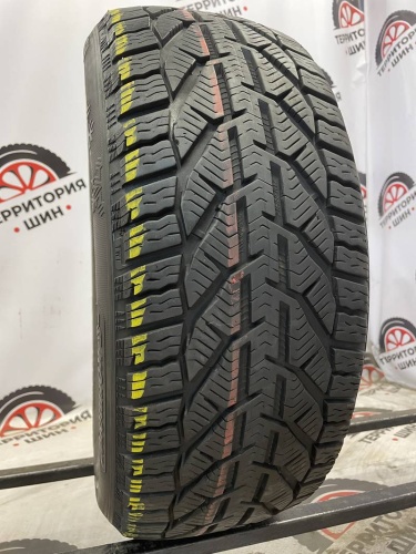 Kormoran Snow 215/50 R17