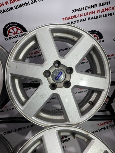 Литые диски Volvo R17 5x108 ЦО66.5 ET49 7J
