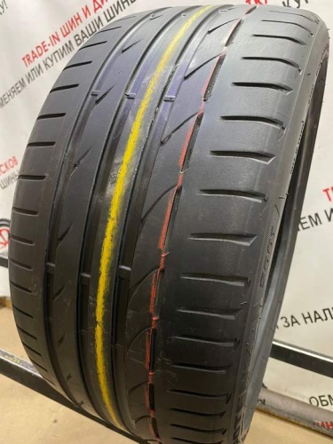 Bridgestone Potenza S001 AO R19 255/35