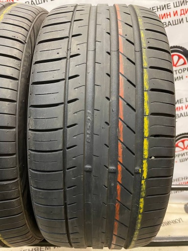 Kumho Ecsta LE Sport KU39 R17 215/40
