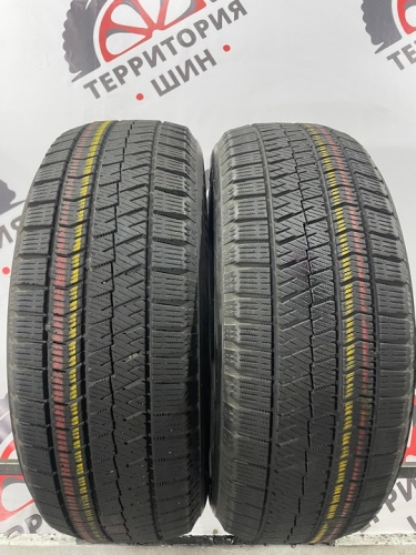 bridgestone Blizzak VRX2 R16 215/60