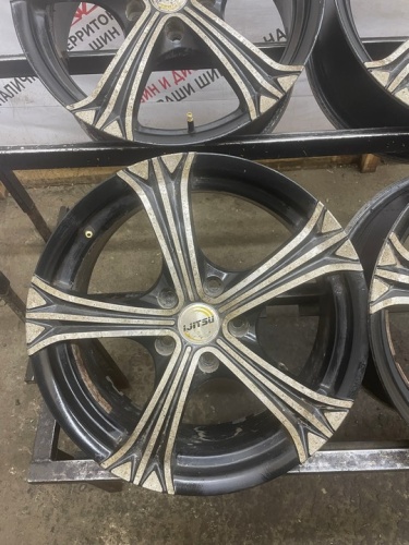 Литье  R17 5*115 ЦО72.6 ЕТ62