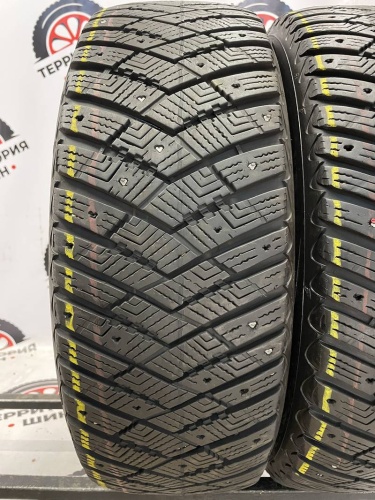 Goodyear Ultra Grip Ice Arctic 2 SUV R17 215/60