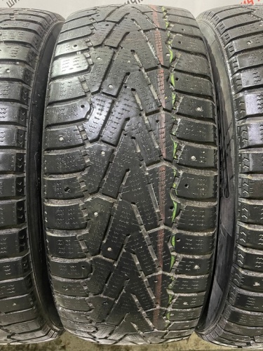 Pirelli Ice Zero R16 215/60