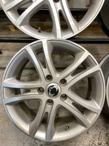 Литые Мазда  R16   5*114,3    6,5J   ET52,5 ЦО67,1