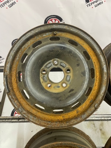 Штампы Ford ржавые R15 5x108 dia 63,3 Et 50 6J