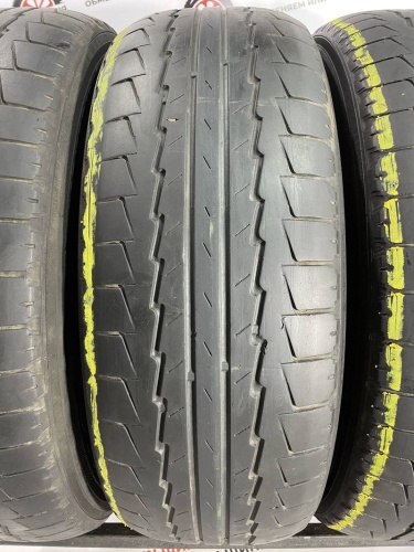 Kumho Road Venture ST  R17 235/65