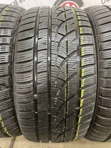 Hankook Winter i*cept evo R17 245/45 99V