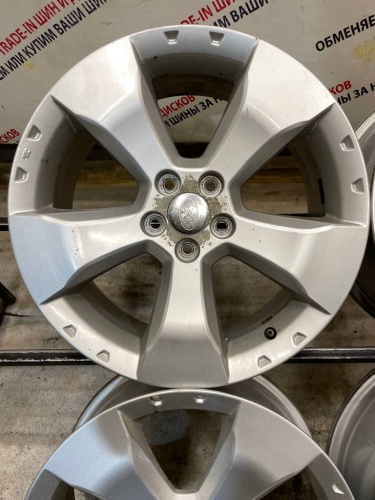 Литье Субару R17  5*100  7J ET48   ЦО 56,1