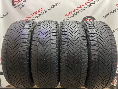 GoodYear  Ultragrip Ice2 R16 215/65