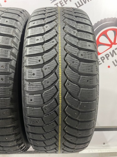 Bridgestone Blizzak Spike-01 R17 235/60