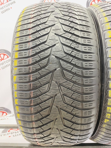 Yokohama BluEarth Winter V905 R21 295/40