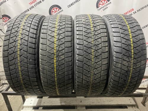 Bridgestone Blizzak DM-V2 R17 215/60