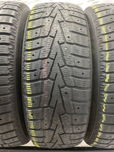 Roadstone Winguard WinSpike R16 215/65