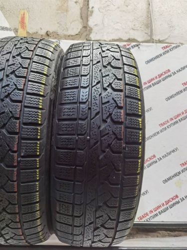 Kumho I'Zen RV Asymmetric R18 235/65