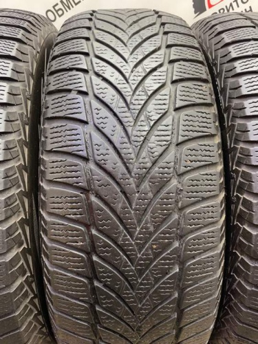 GoodYear  Ultragrip Ice2 R16 215/65