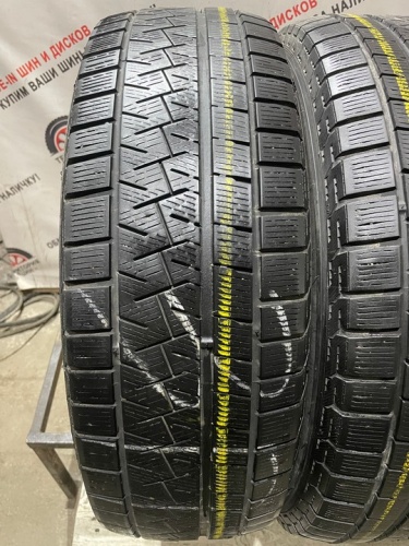 Pirelli Ice Asimmetrico R17 225/65