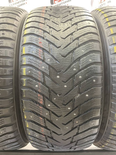 Nokian Tyres Hakkapeliitta 8 SUV  R20 275/50