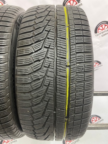 Hankook WInter i*Cept evo 2 R17 245/45 99V