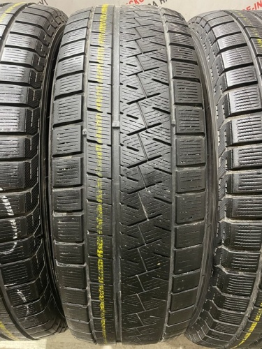 Pirelli Ice Asimmetrico R17 225/65