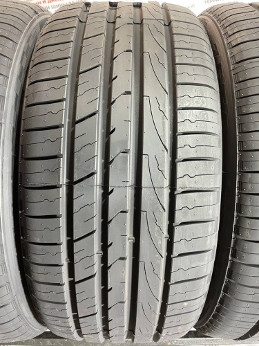 Zeta Impero R22	275/40