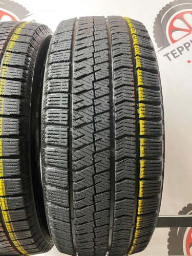 Bridgestone BliZZak Vrx2 R17 205/55