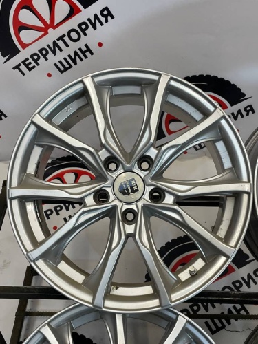 Литье Ниссан R17 5*114,3	7,5J ET45 ЦО 66,1