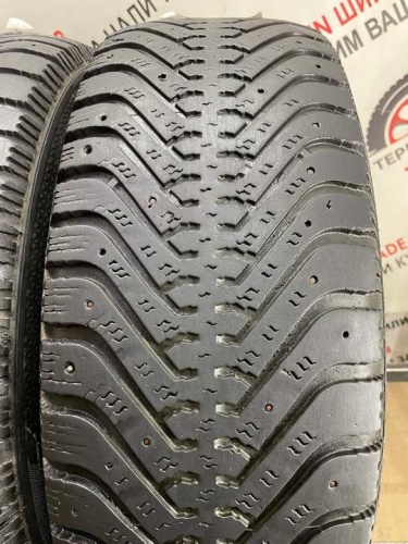 Goodyear ultra grip 500 R16 215/65