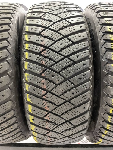 Goodyear Ultragrip Ice Arctic R15 195/65