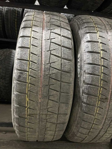 Bridgestone Blizzak Revo GZ R16 215/65