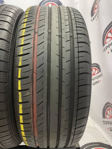 Yokohama BluEarth-GT AE-51 R17 215/45