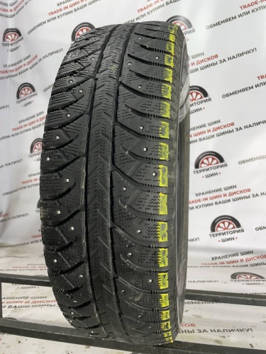 Bridgestone Ice Cruiser 7000  R16 215/70