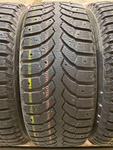 Bridgestone Blizzak Spike - 01 R17	225/60