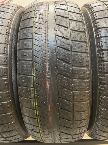 Bridgestone Blizzak VRX R16 215/60