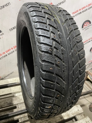 Kumho I'Zen RV Stud KC16 R17 215/60