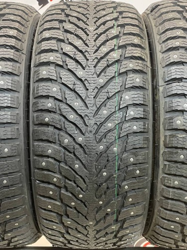 Nokian Tyres Hakkapeliitta 9 R18 245/45