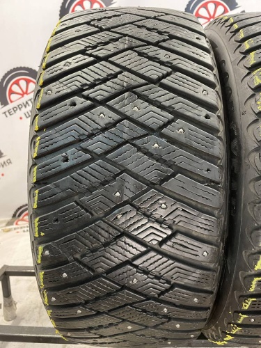 Goodyear UltraGrip Ice Arctic SUV R18 245/45