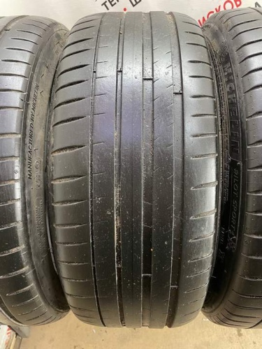 Michelin Pilot Sport 4 R19 225/40