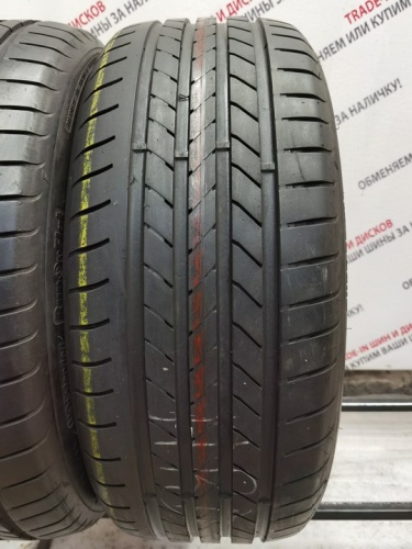 Goodyear EfficientGrip RFT R19	235/45